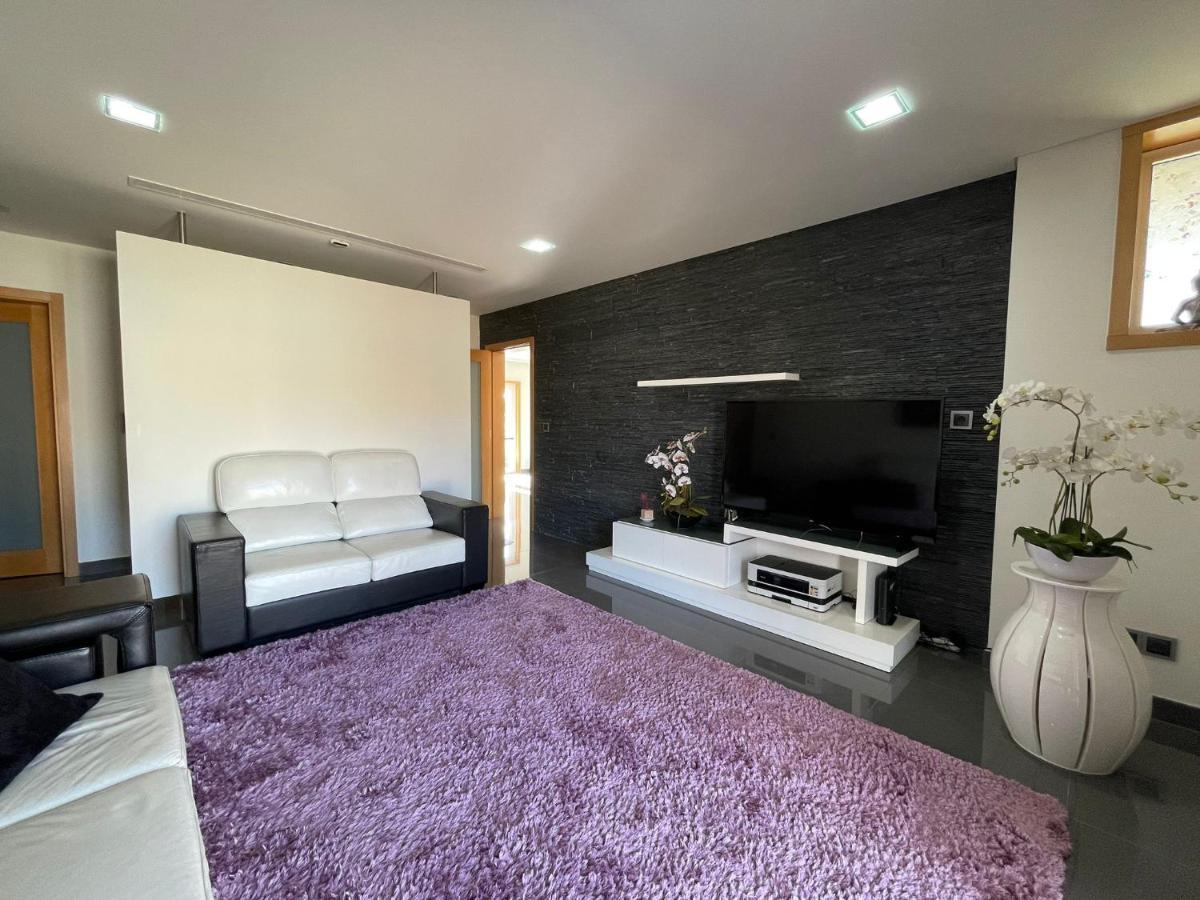 Ucha Villa Barcelos Bagian luar foto