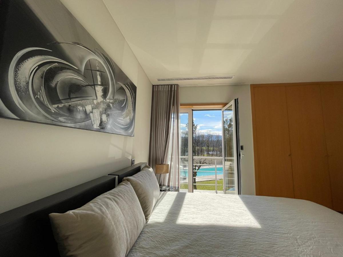 Ucha Villa Barcelos Bagian luar foto