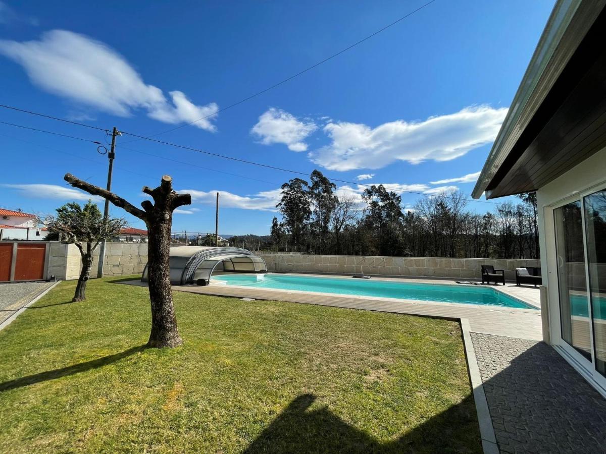 Ucha Villa Barcelos Bagian luar foto